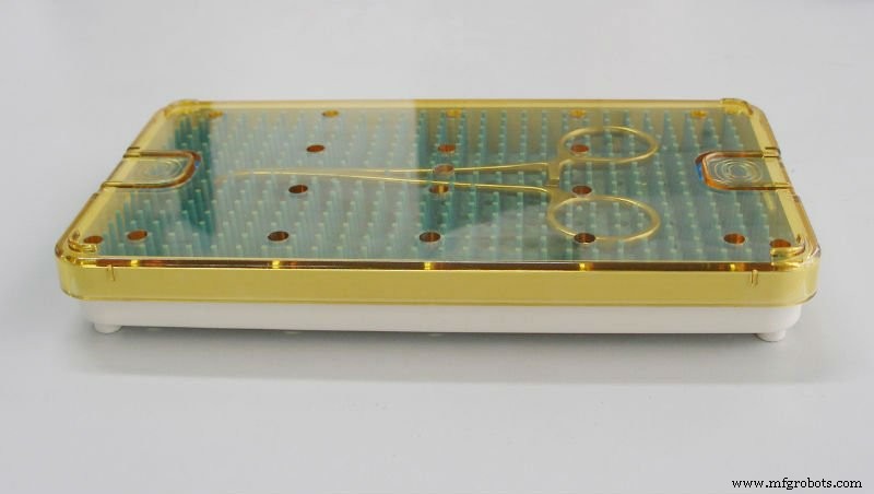 Ultem® PEIファスナー：先進用途向け高温ネジ、六角ボルト、カスタム部品