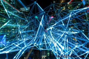 エッジコンピューティング：リアルタイムデータを解き放ち、効率を高め、新たな収益を創出