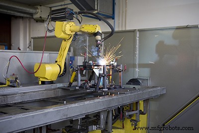 ロボット溶接最適化：プログラミング課題を克服する実証済みベストプラクティス