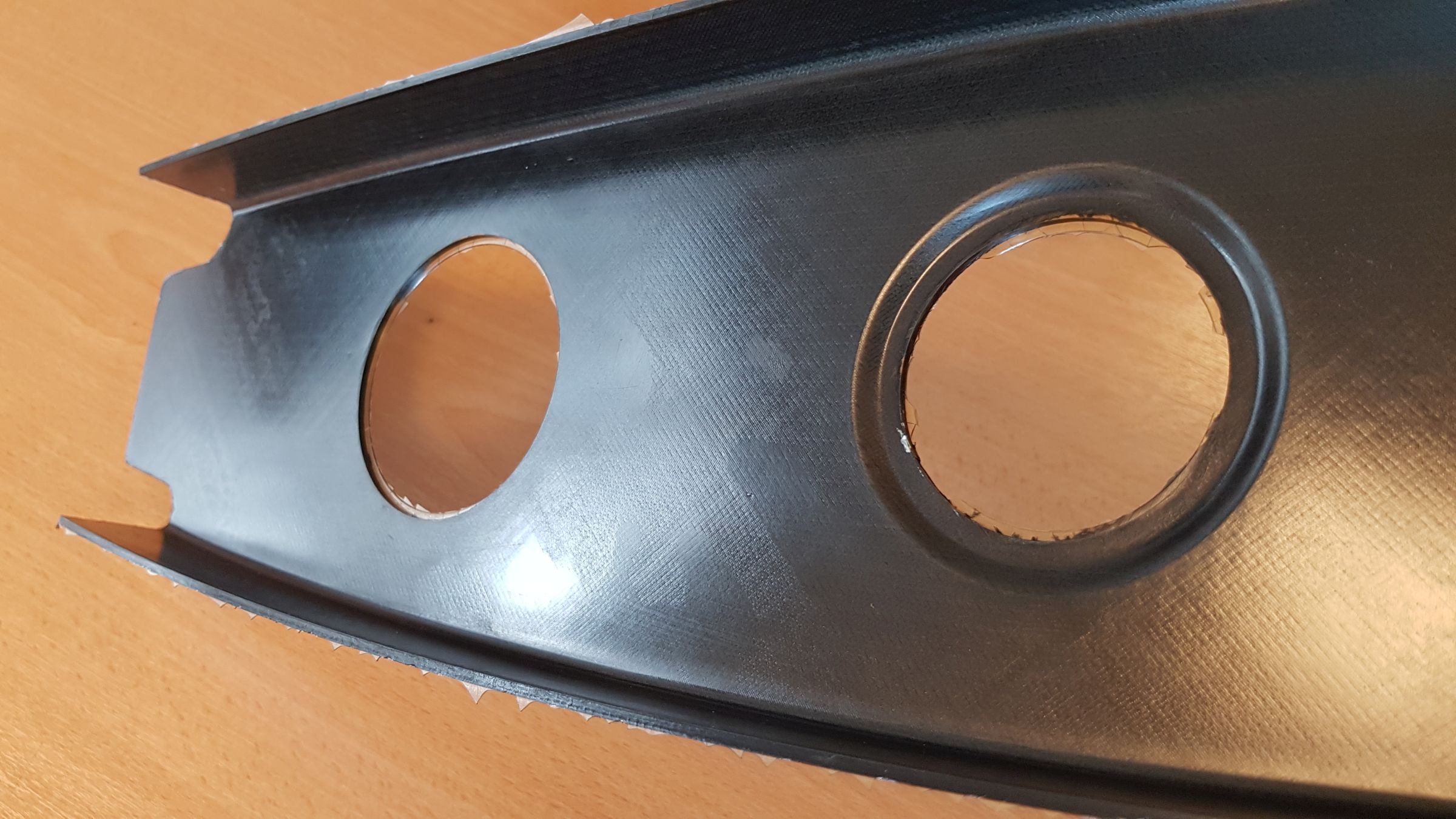 圧縮RTM：次世代航空機複合材構造部品の生産を前進
