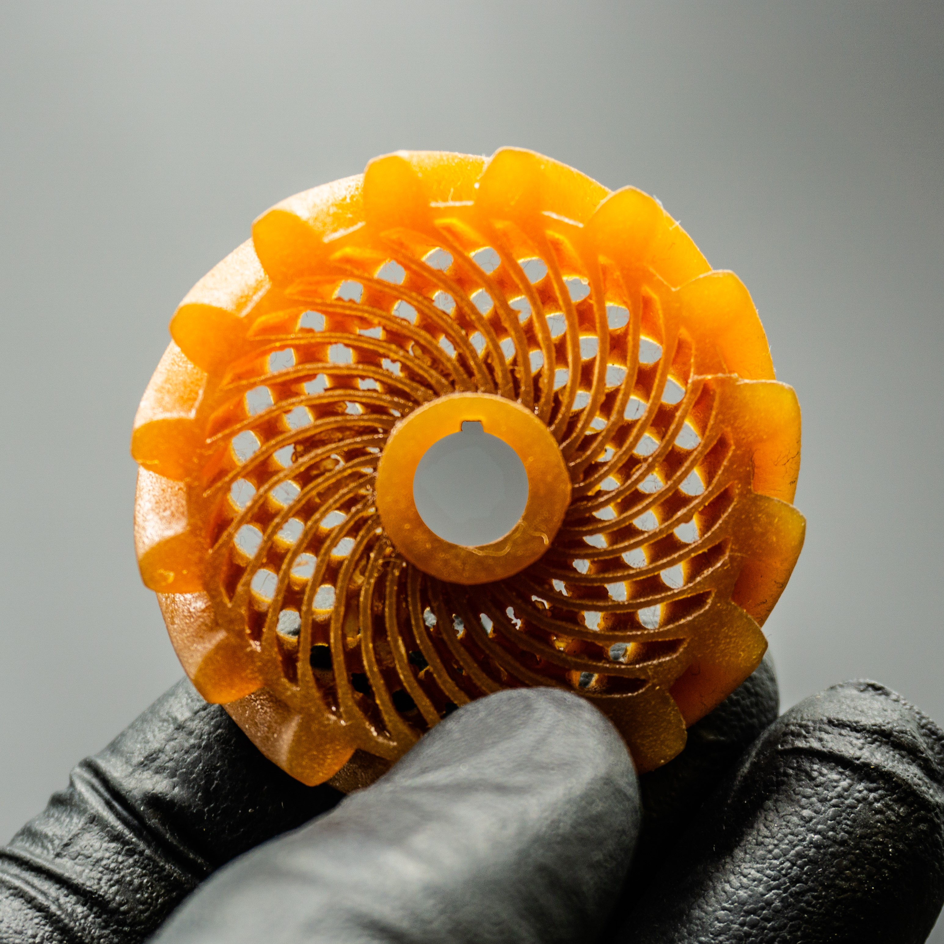 複合材製造に革命：磁気3Dプリントによるテーラード材料