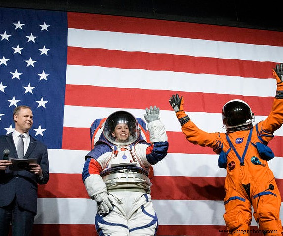 NASA、アルテミス月ミッション向け次世代宇宙服を発表