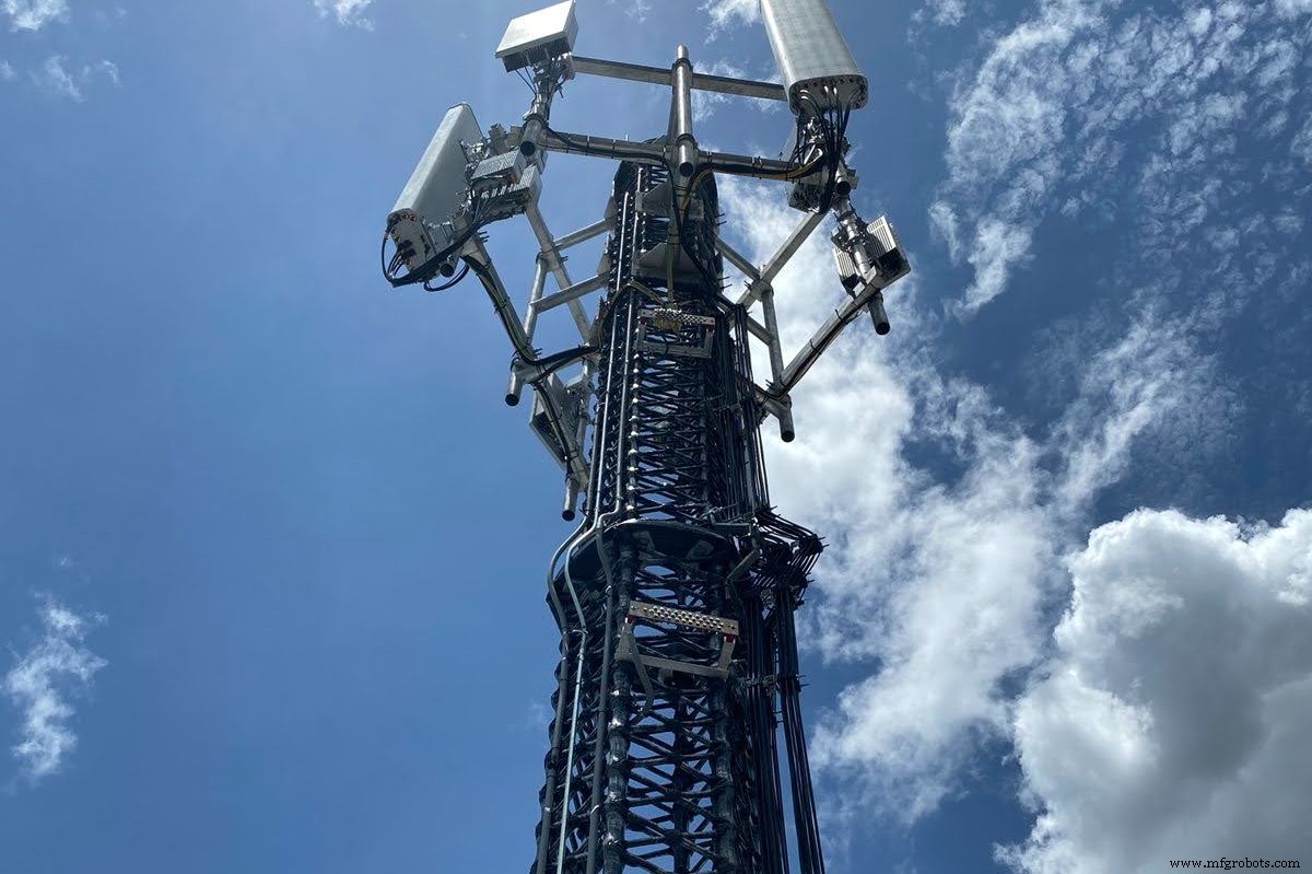 IsoTrussカーボンファイバータワー、世界の5G展開を推進