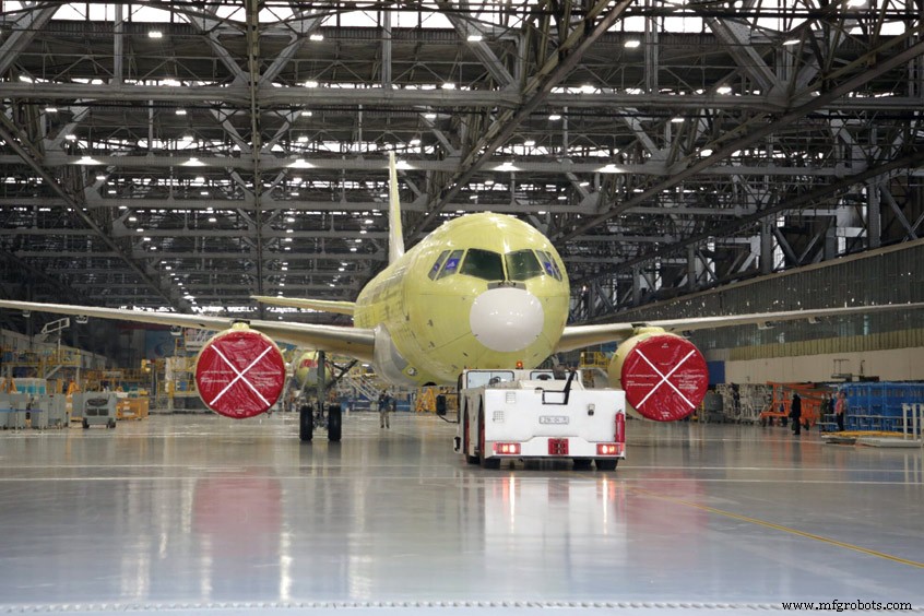 イルクート、MC-21-300の組立完了〜世界最大のOOA複合材主翼を搭載
