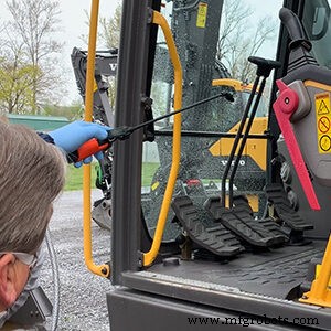 建設機械キャビンの効果的な清掃・消毒ガイドライン