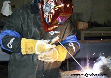 TIG溶接 vs MIG溶接:主な違いと選び方ガイド
