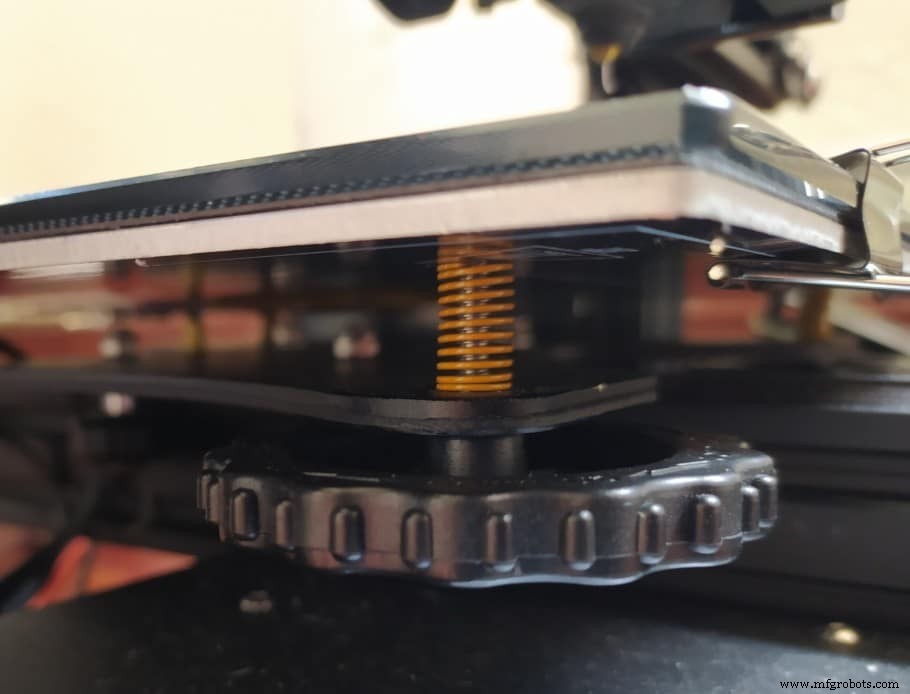 Ender 3 ベッドレベリング問題を完全解決：ガタツキ・片側浮き・ネジ空回り・スプリング交換