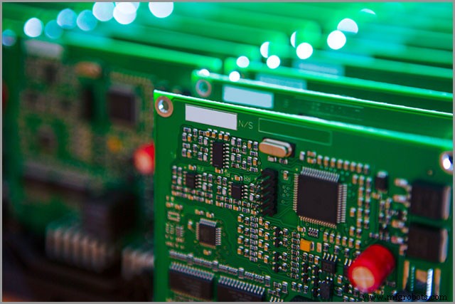 RoHS 2コンプライアンスのマスター：環境に安全なPCB製品製造ガイド