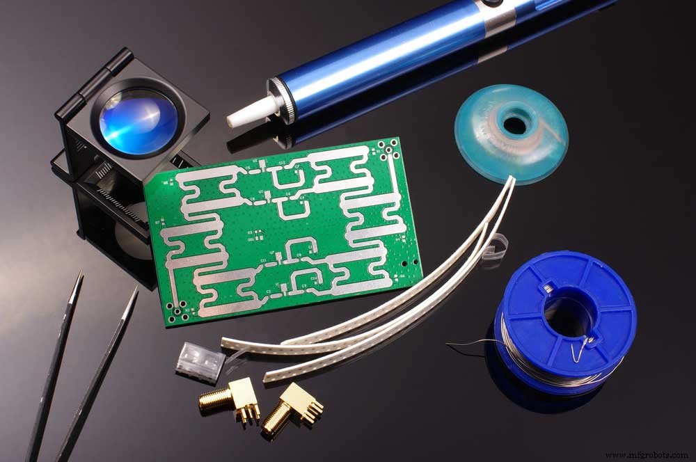 RF検出器自作ガイド：隠された電波信号を検知するシンプルな装置