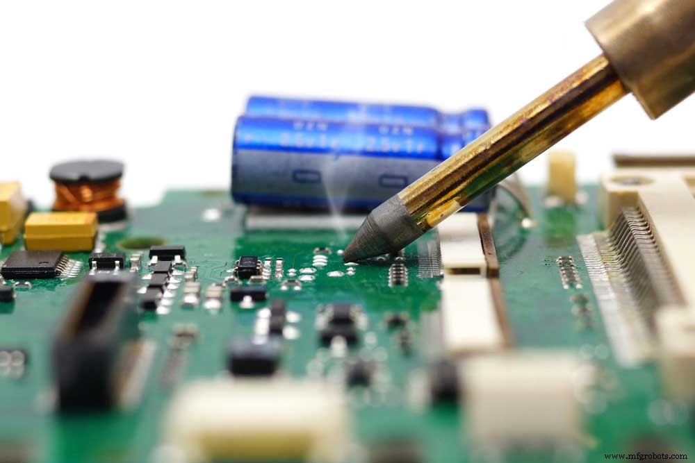 ボルテメーターIC：精密電圧測定をシンプルに