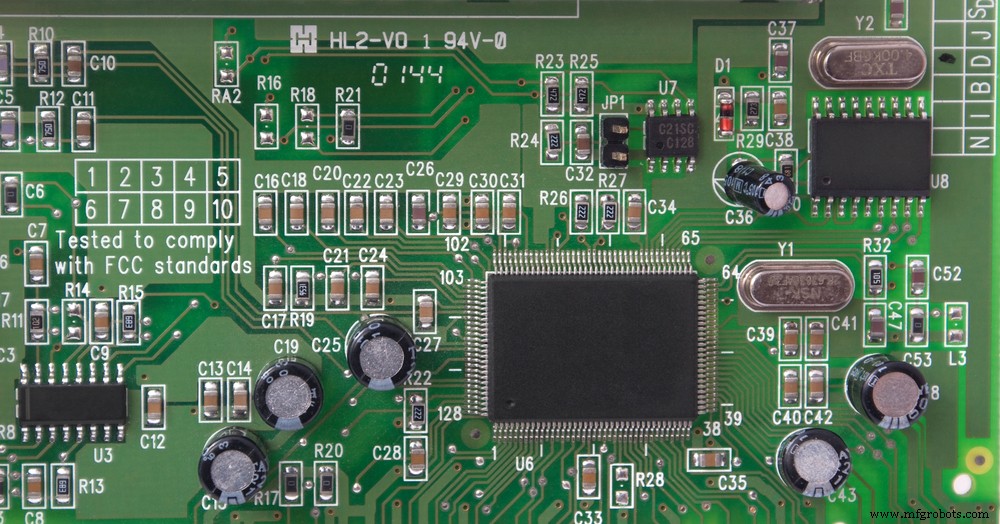 コルピッツ発振器の理解：設計、用途、メリット