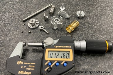 Paramount Machine、Y2軸とプログラマブルB軸搭載スイス旋盤で生産性向上