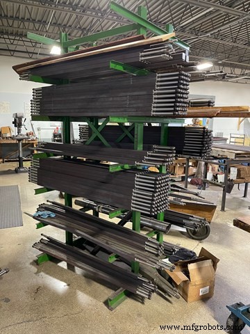 Northern Indiana Axle：馬車部品専門のアーミッシュ系CNCショップ