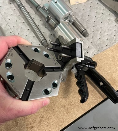 RW Screw: 既存設備での自動化をリード