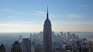 現代建築を象徴する7つのアイコニックな鉄骨構造物