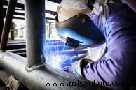 適切な構造用鋼加工業者を選ぶための6つの重要な質問